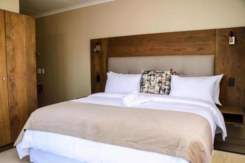 Windhoek Gardens Boutique Hotel Exterior photo